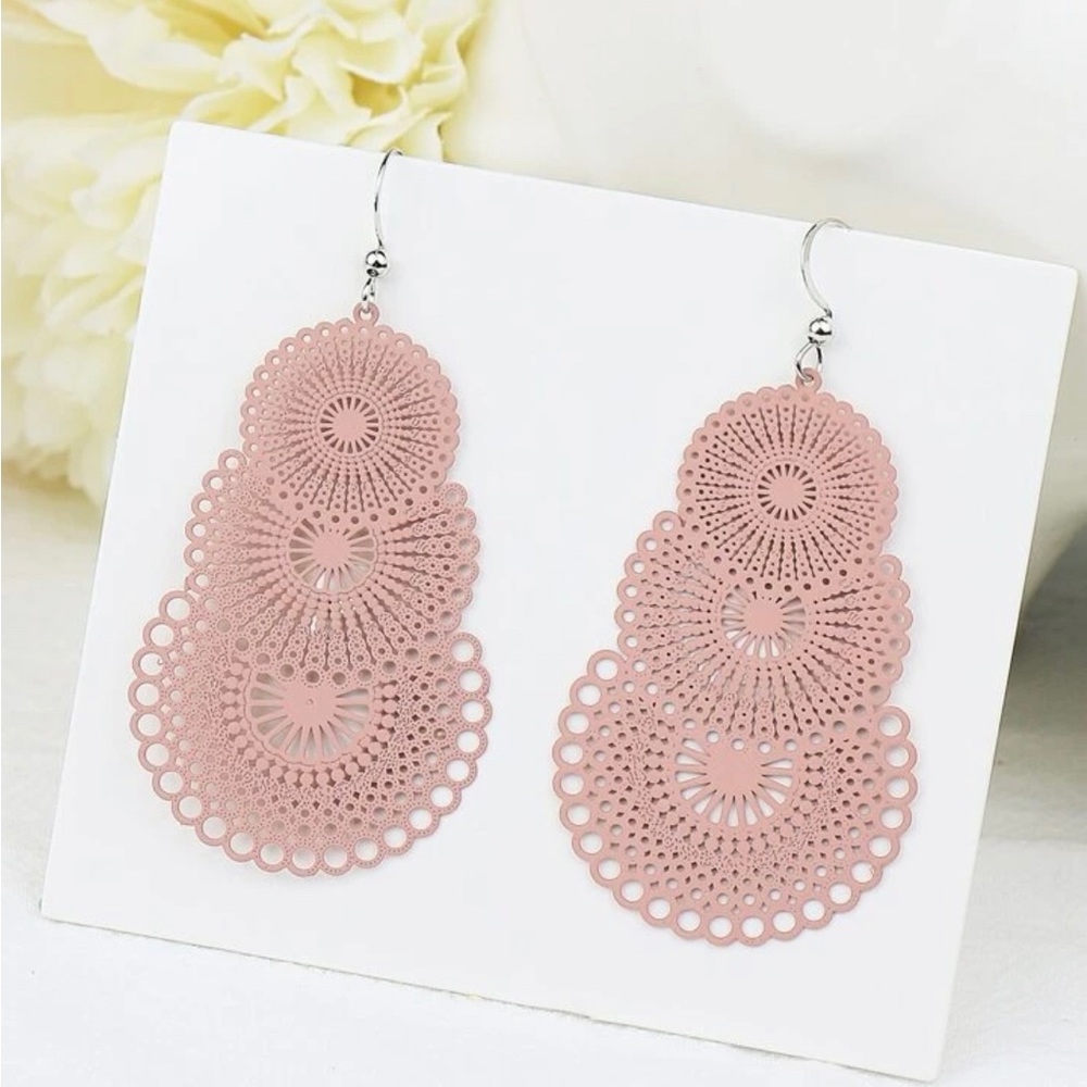 Zen Hallowed Out Earrings